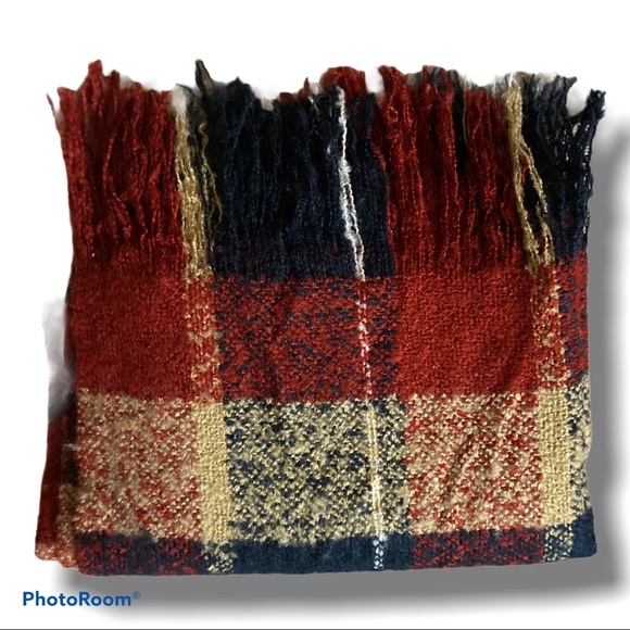 🍎 3/$6 or $4 each 🍎 Red,navy, tan, white large scarf - Picture 1 of 5